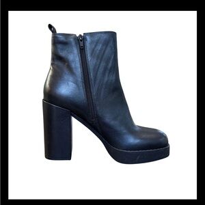 Gianni Bini Black Leather Platform Block Heel Zip Ankle Boots | Size 9.5M | New